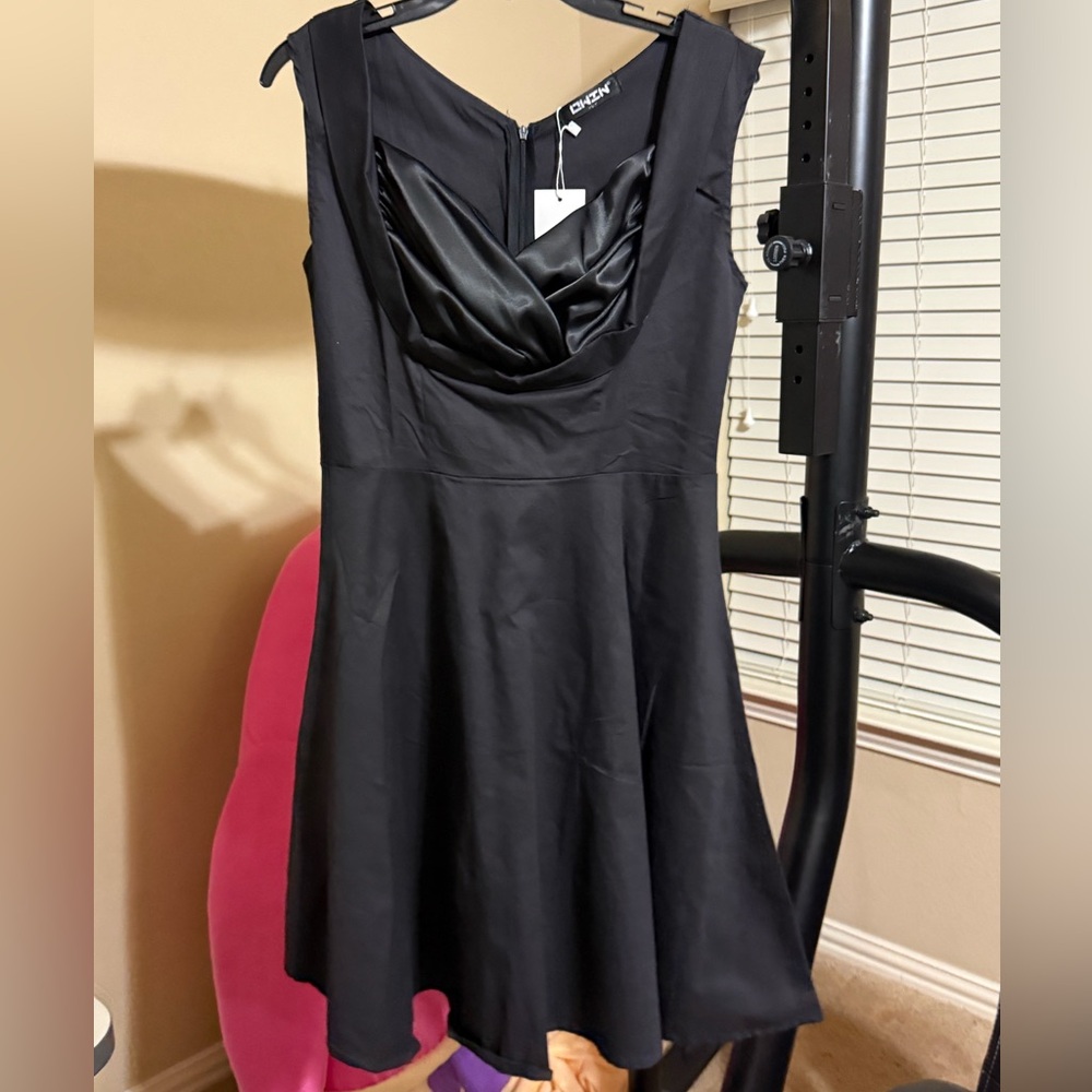 Chic Black Sleeveless Knee Length Dress